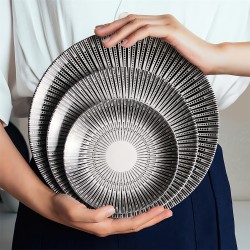 Wholesale Moroccan Striped Ceramic Dinner Plates 6 8 10 Inch Vintage Porcelain Black and White Two-tone Plates