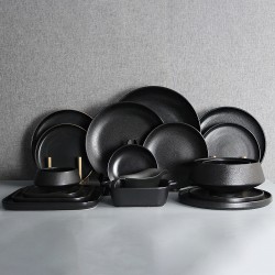 Wholesale Black Glazed Dinner Plates Sets Dinnerware Matte Black Round Square Tableware Assiettes En Porcelaine En Gros