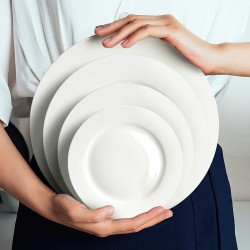 Fine Bone China Round Dinner Plate Crockery White Ceramic Charger Plates for Wedding Full Hotel Dish Plate Set Customizable Logo