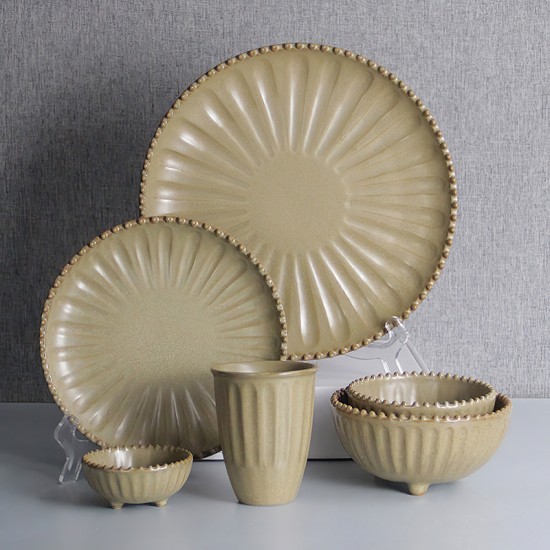 Wholesale Ceramic Bowls and Plates Dinner Set Reactive Glaze Retro Dinnerware for Restaurant